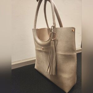 Ulta Beauty Large Shoulder/Tote in Beige. Mint condition